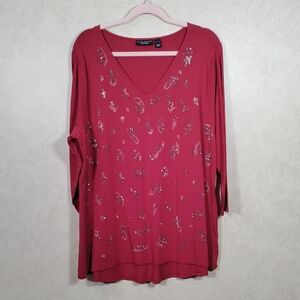 01175 Susan Graver Weekend maroon v-neck tee w/studs XL